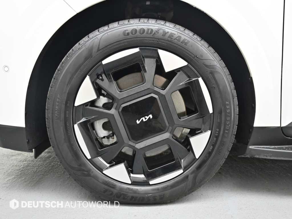 KIA Carnival - Vista 5