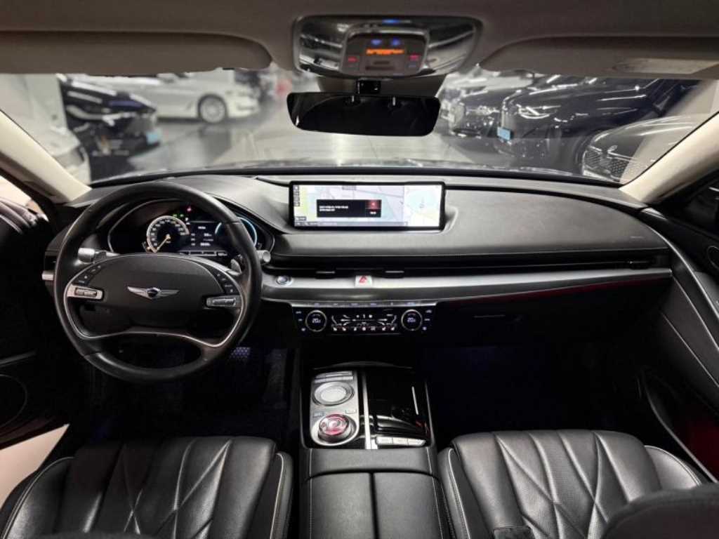 Genesis G80 - Vista 12