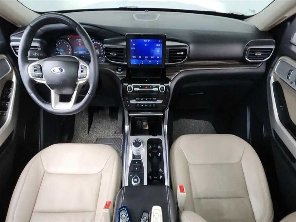 Ford Explorer - Vista 5