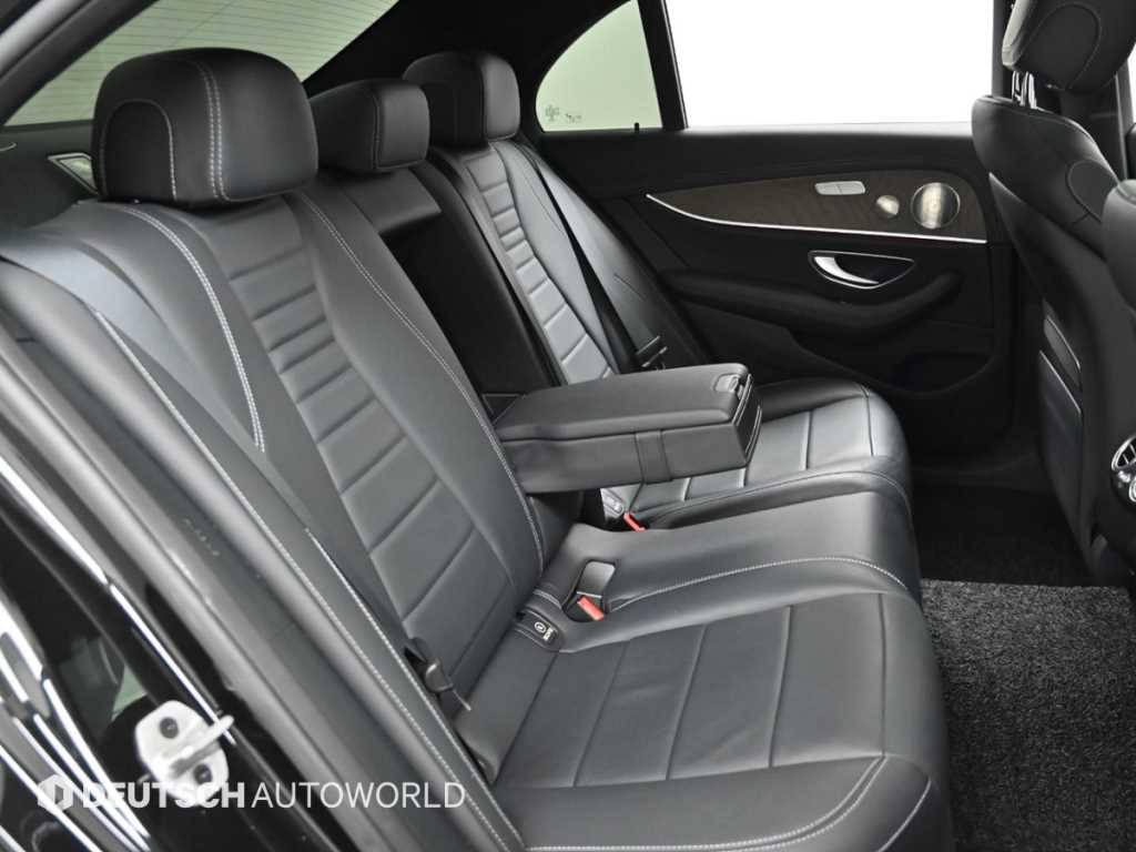 Mercedes Benz E class - Vista 12