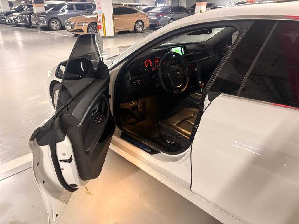 BMW 4 Series - Vista 9