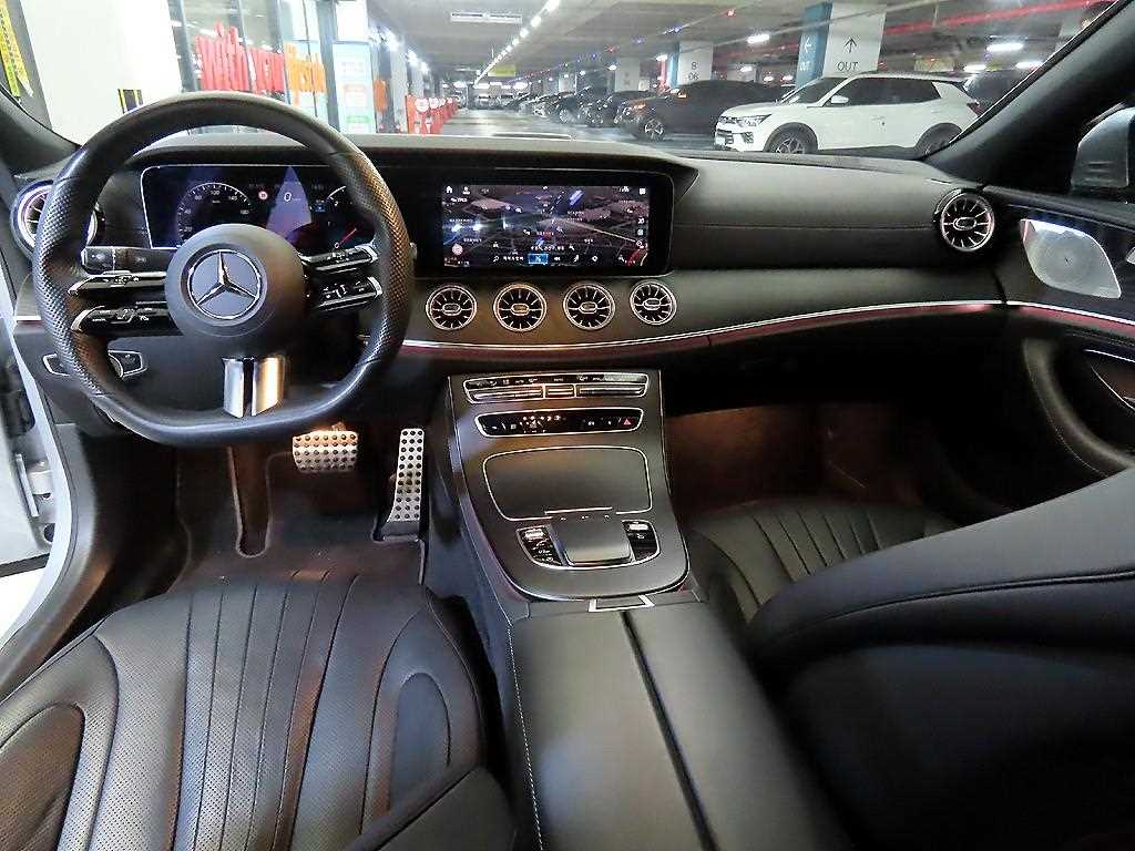 Mercedes Benz CLS Class - Vista 10
