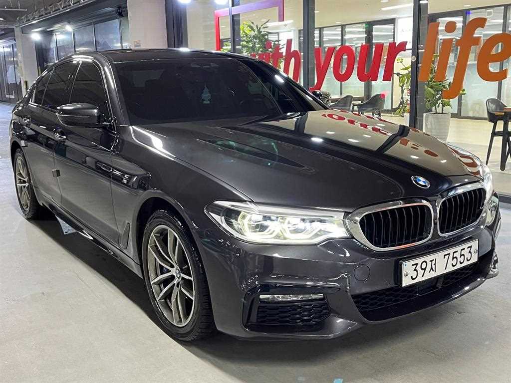 BMW 5 Series 2017 Negro - Importación desde Corea - HF Imports Iquique - Foto 1