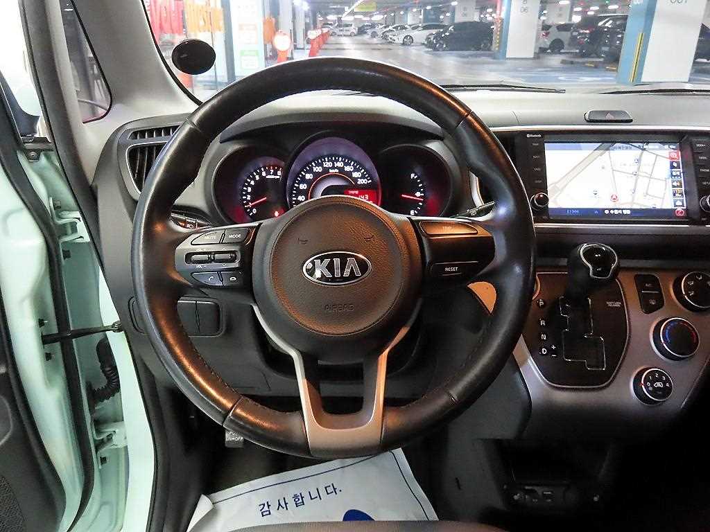 KIA Ray - Vista 8
