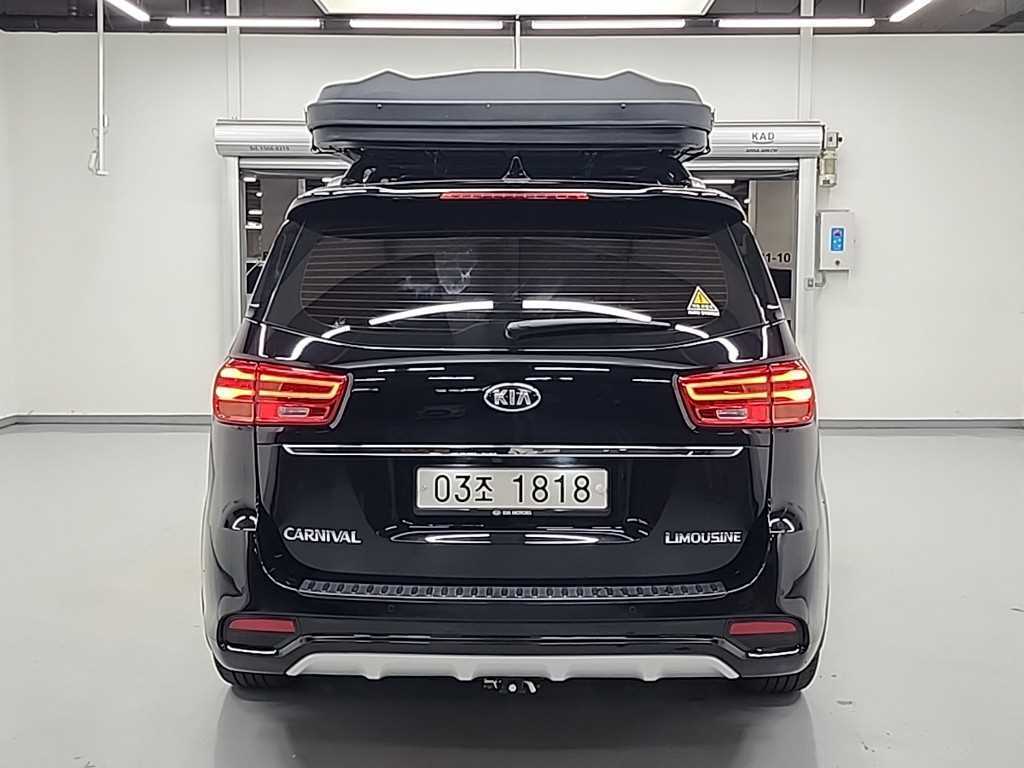 KIA Carnival - Vista 3