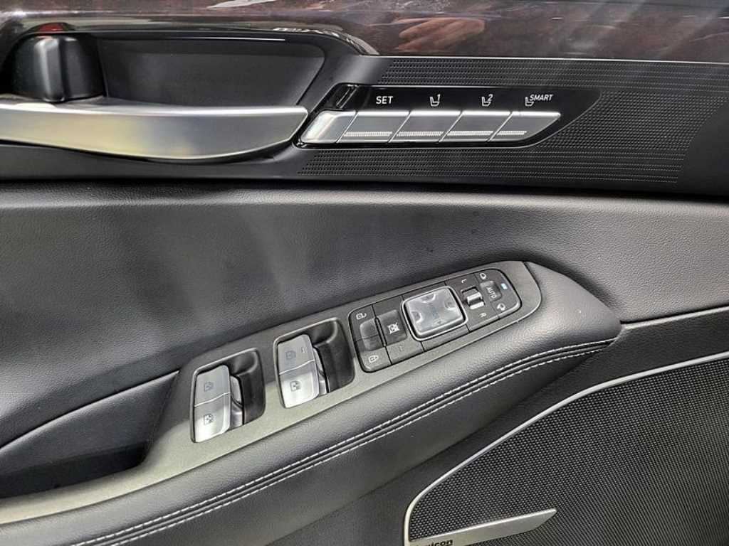 Genesis EQ900 - Vista 10