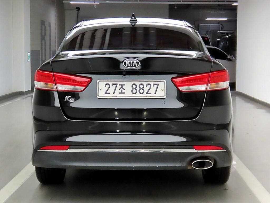 KIA K5 - Vista 3