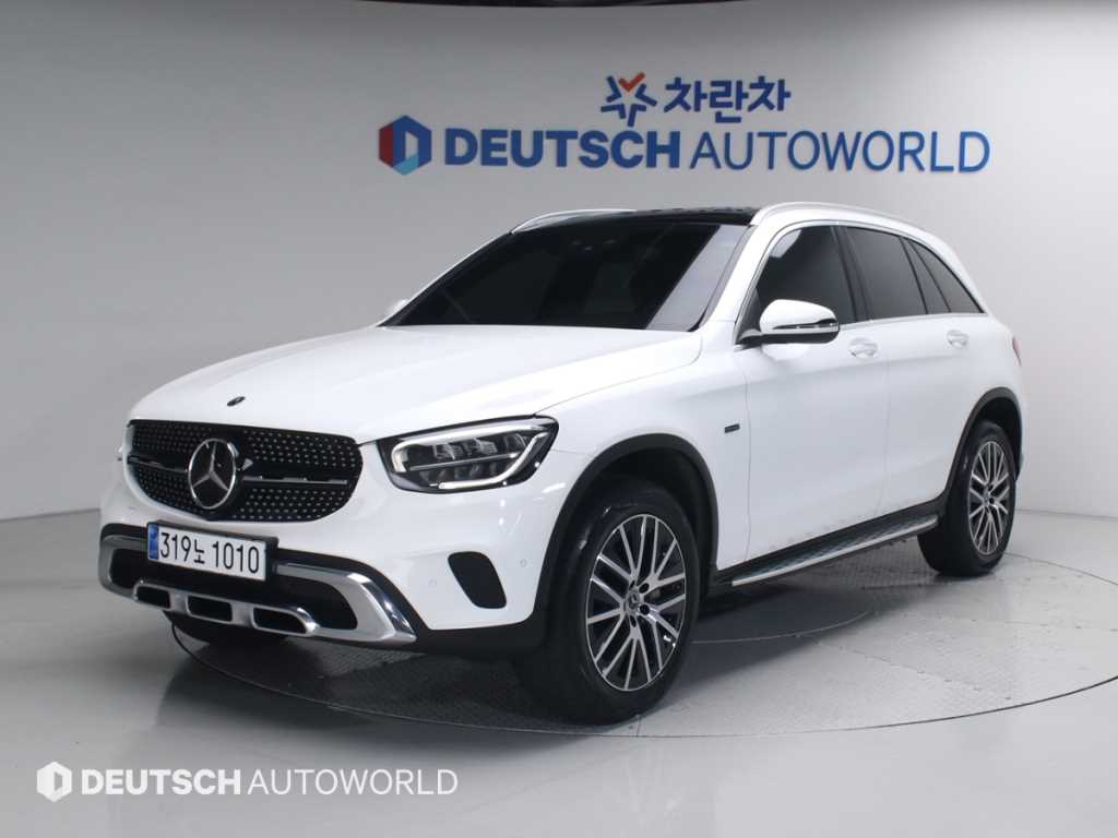 Mercedes Benz GLC Class 2021 Blanco - Importación desde Corea - HF Imports Iquique - Foto 1
