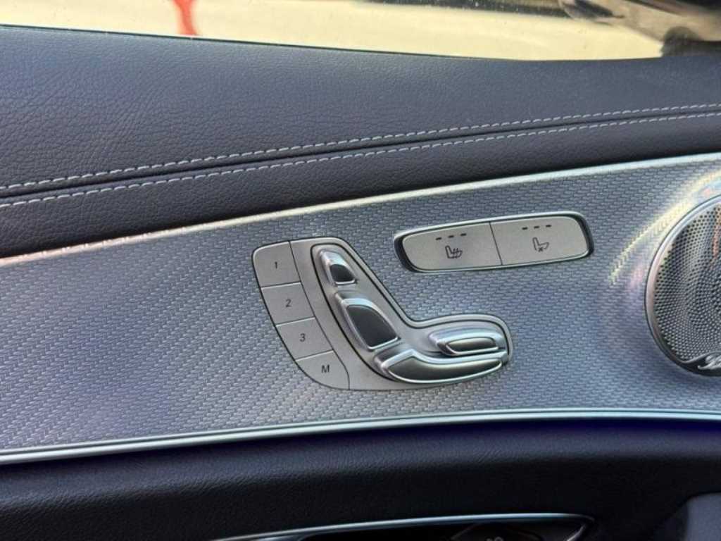 Mercedes Benz E class - Vista 6