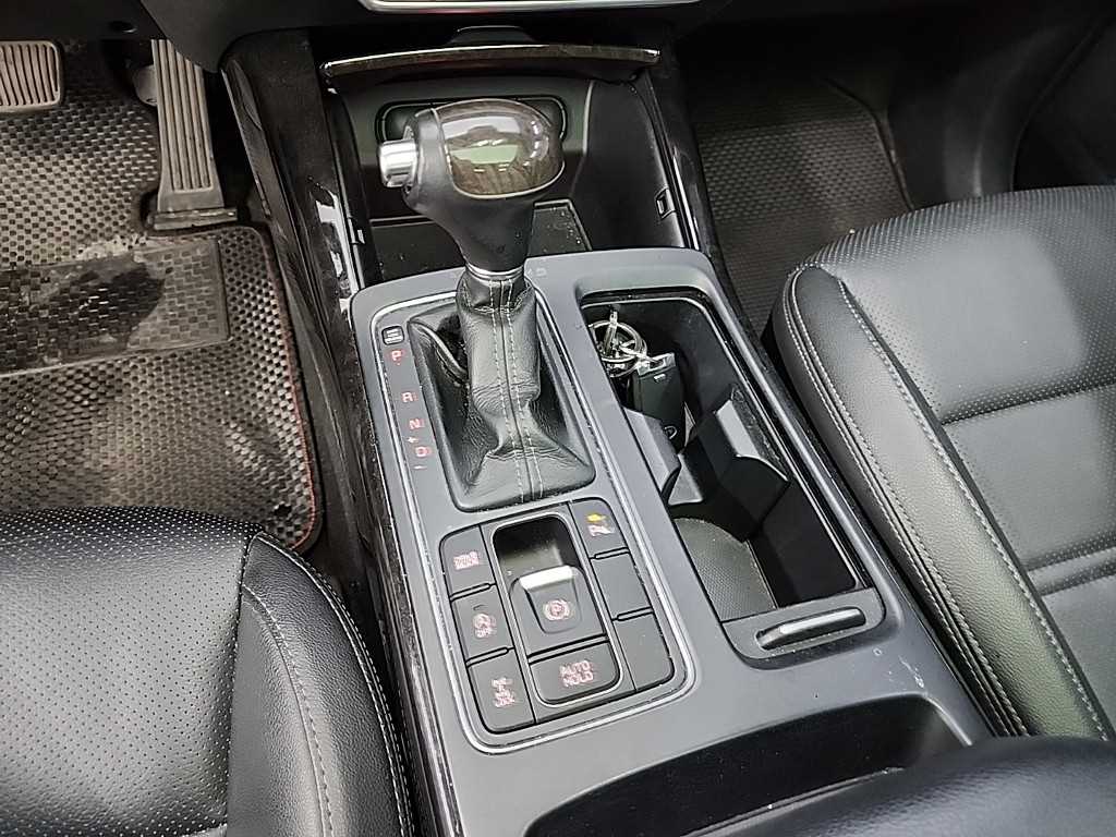 KIA Sorento - Vista 8