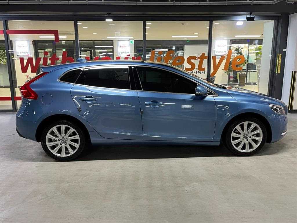 Volvo V40 - Vista 3