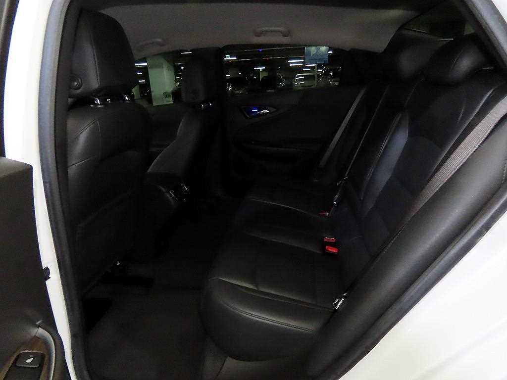 Chevrolet Malibu - Vista 7