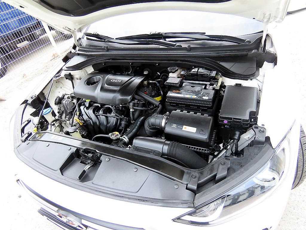 HYUNDAI Avante 2017 Blanco - Importación desde Corea - HF Imports Iquique - Foto 17