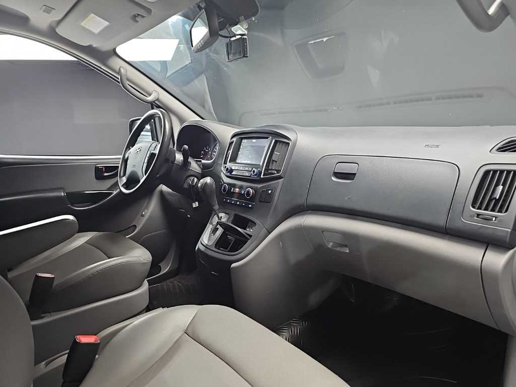 HYUNDAI Starex 2016 Plateado - Importación desde Corea - HF Imports Iquique - Foto 18