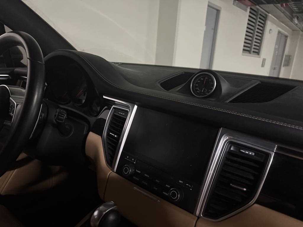 Porsche Macan - Vista 8