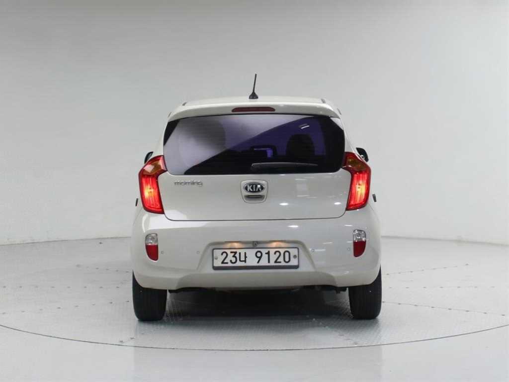 KIA Morning - Vista 4