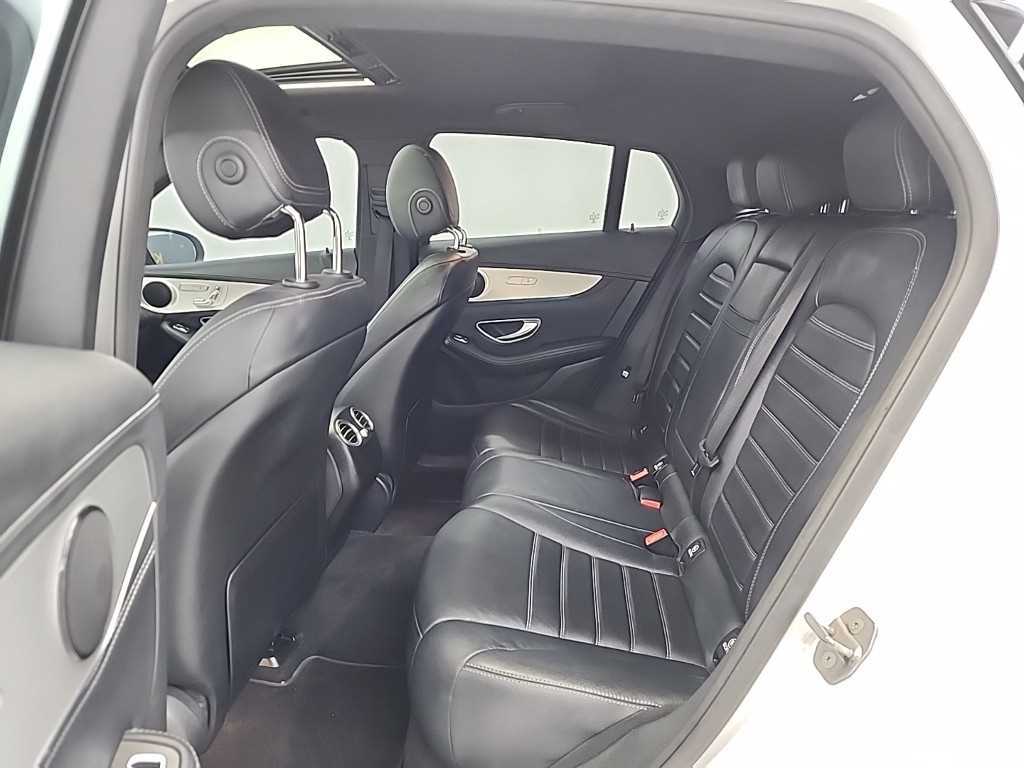 Mercedes Benz GLC Class - Vista 12