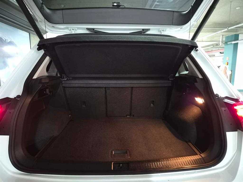 Volkswagen Tiguan 2021 Blanco - Importación desde Corea - HF Imports Iquique - Foto 18