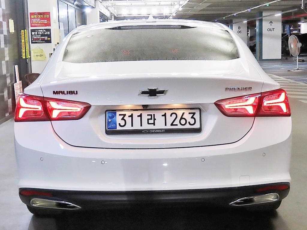 Chevrolet Malibu - Vista 5