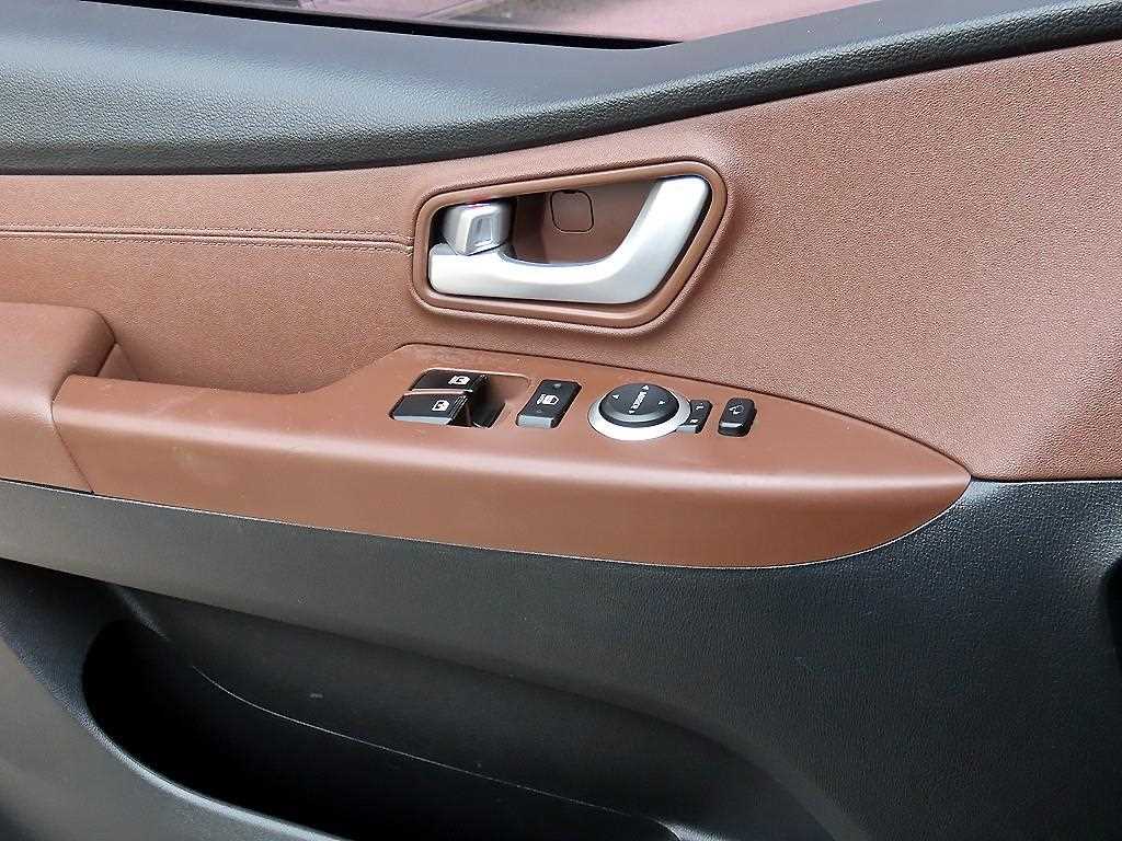 HYUNDAI Starex - Vista 12