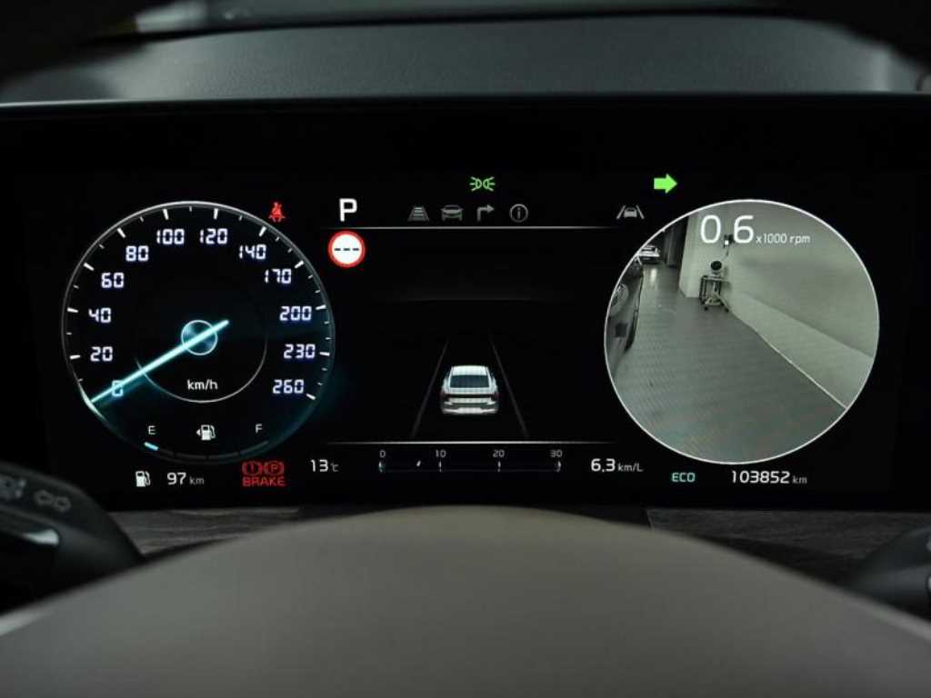 KIA K8 - Vista 8