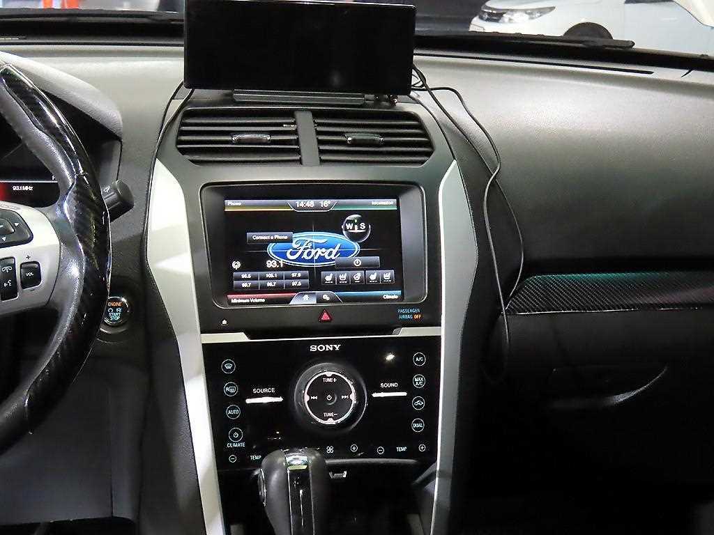 Ford Explorer - Vista 11