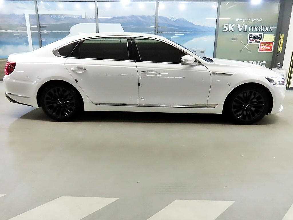 KIA K9 - Vista 3
