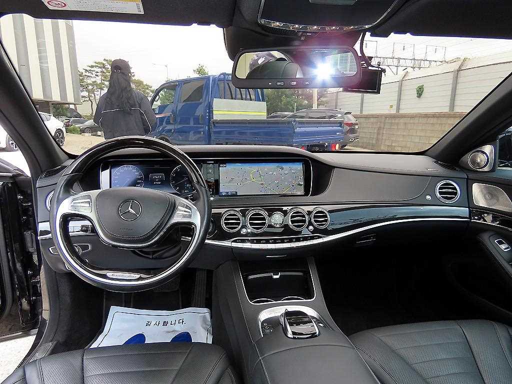 Mercedes Benz S Class - Vista 8