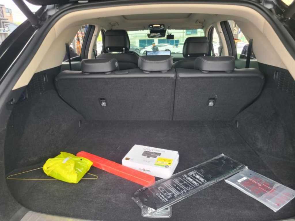 Genesis GV70 - Vista 6