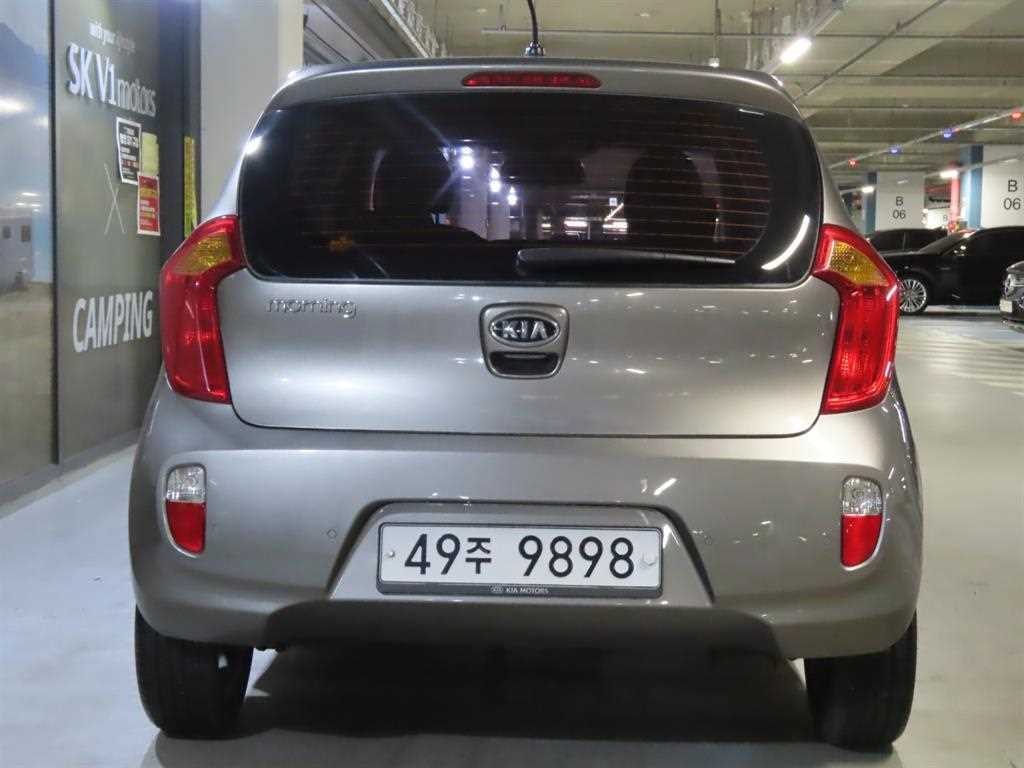 KIA Morning - Vista 5