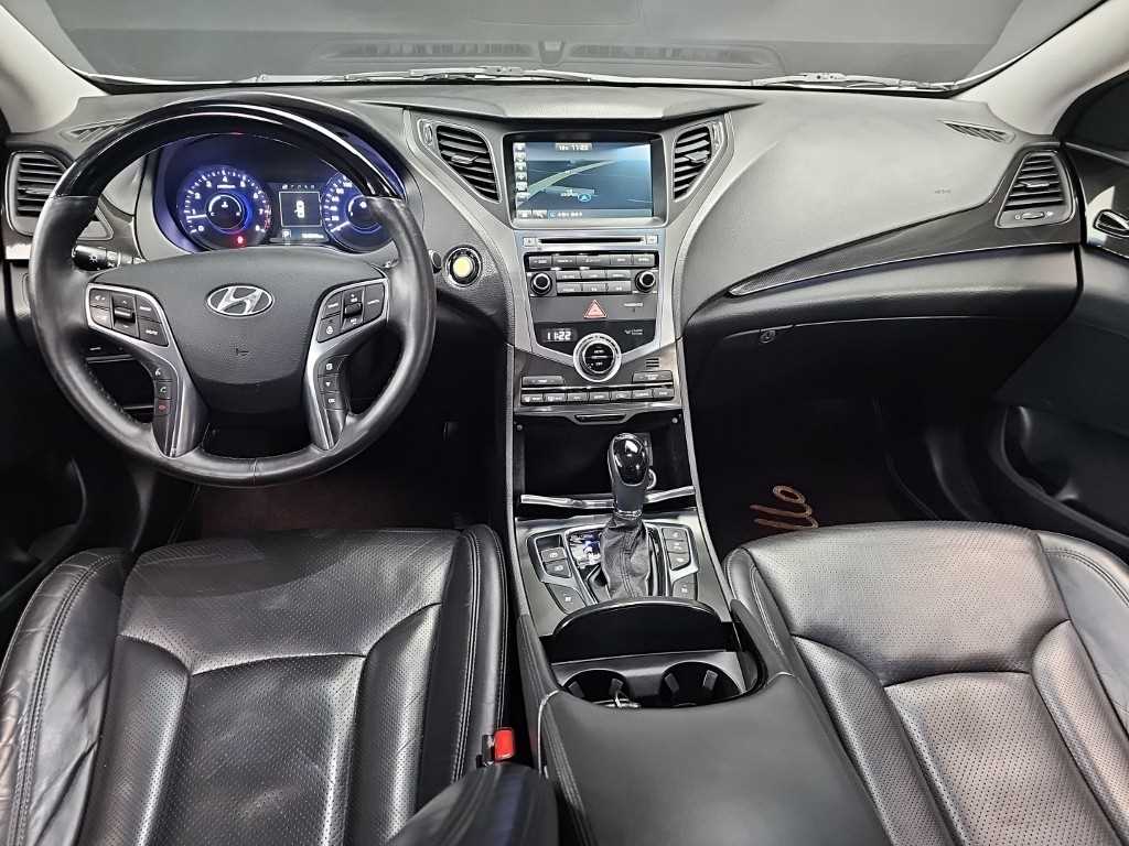 HYUNDAI Grandeur - Vista 7