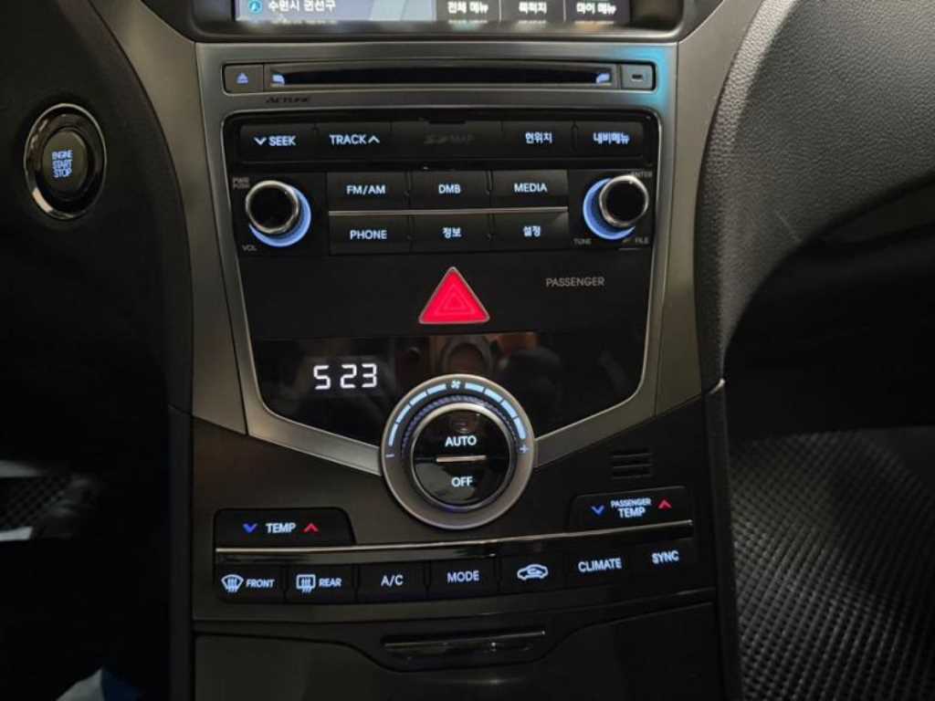 HYUNDAI Grandeur - Vista 12