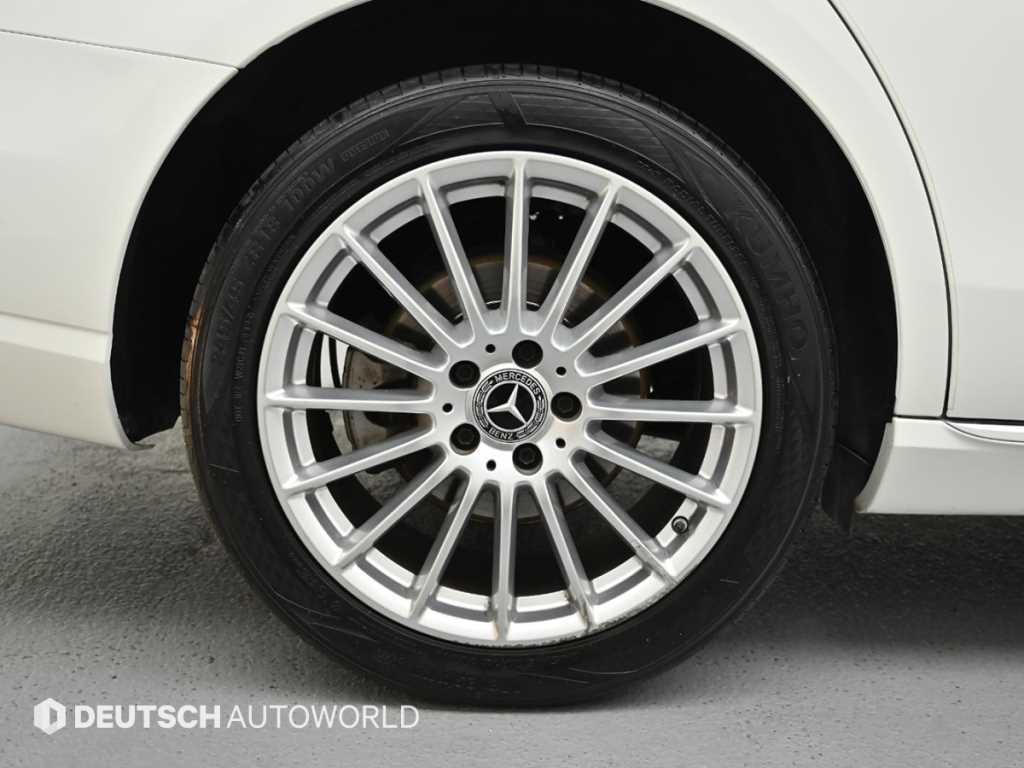 Mercedes Benz E class - Vista 6