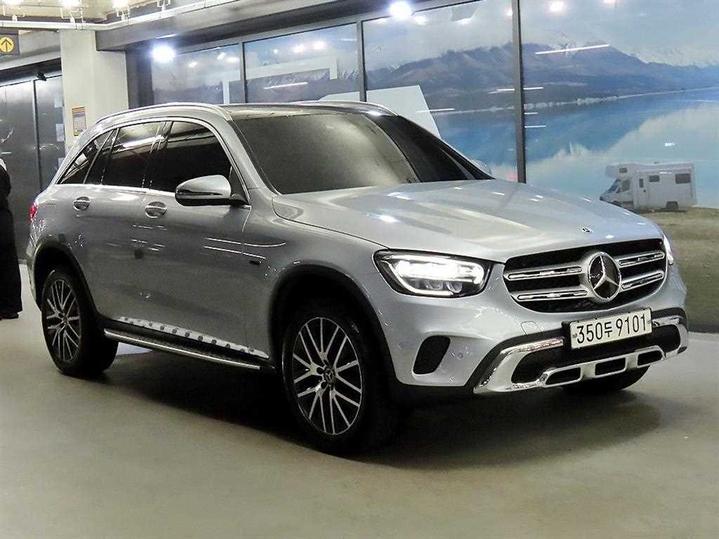 Mercedes Benz GLC Class - Vista 2