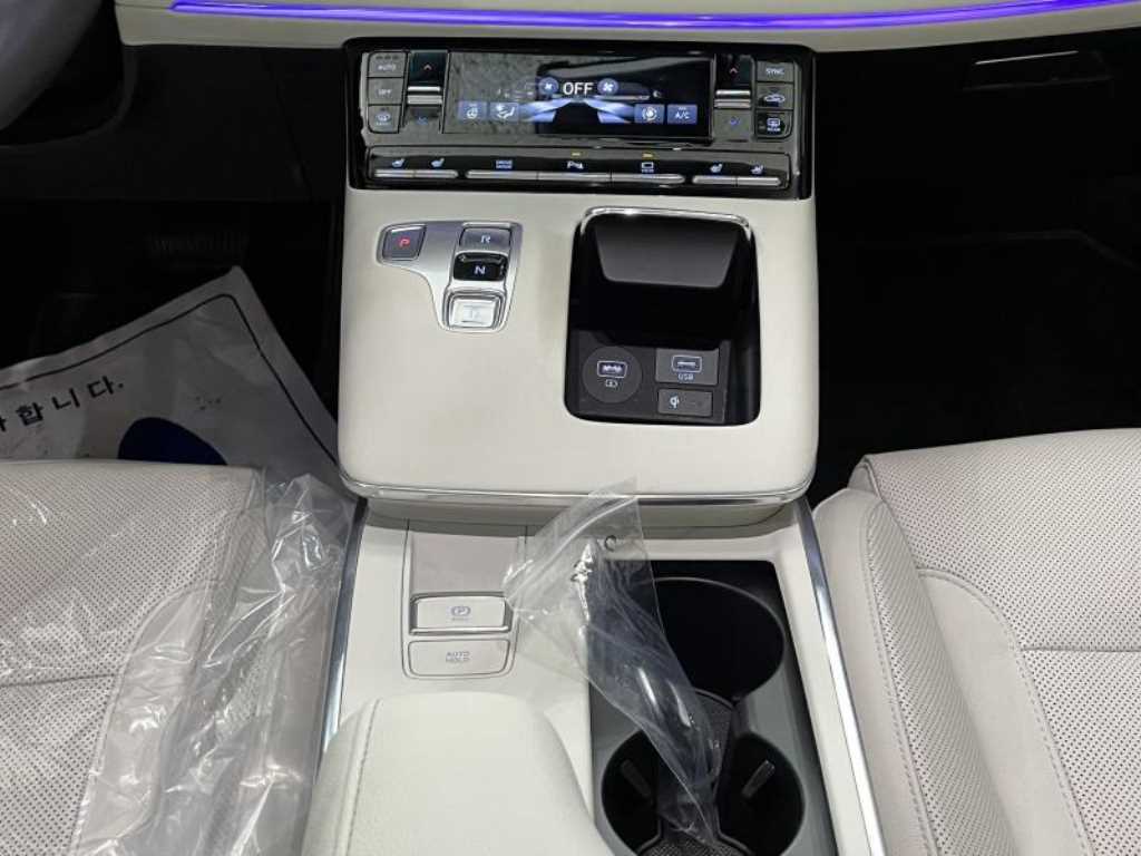HYUNDAI Grandeur - Vista 10