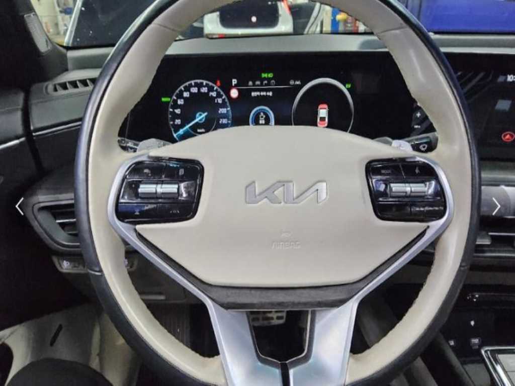 KIA K8 - Vista 7
