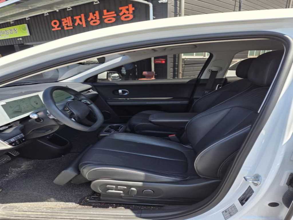 HYUNDAI Ioniq 5 - Vista 4