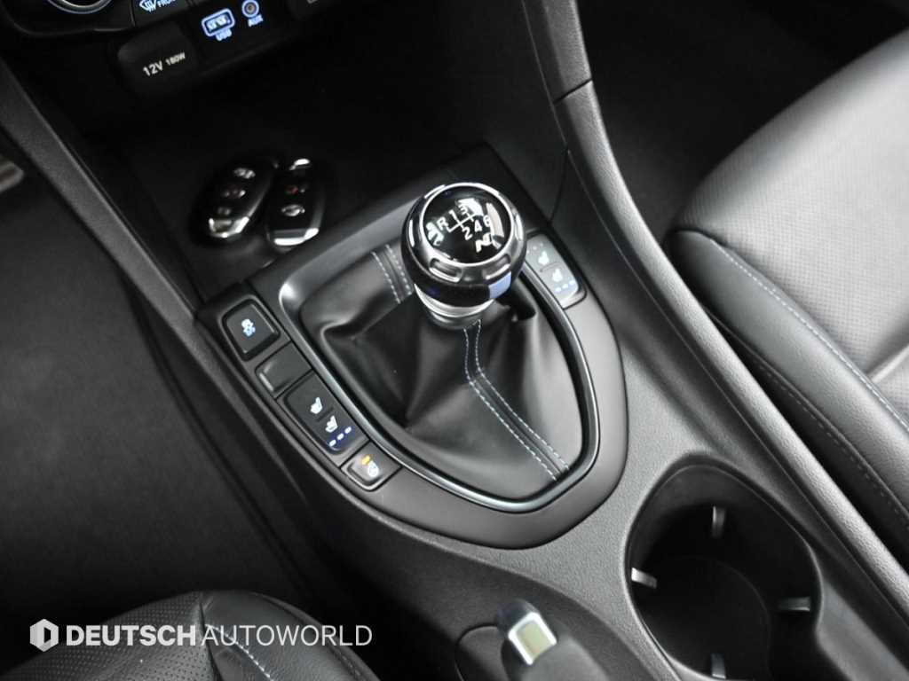 HYUNDAI Veloster - Vista 9