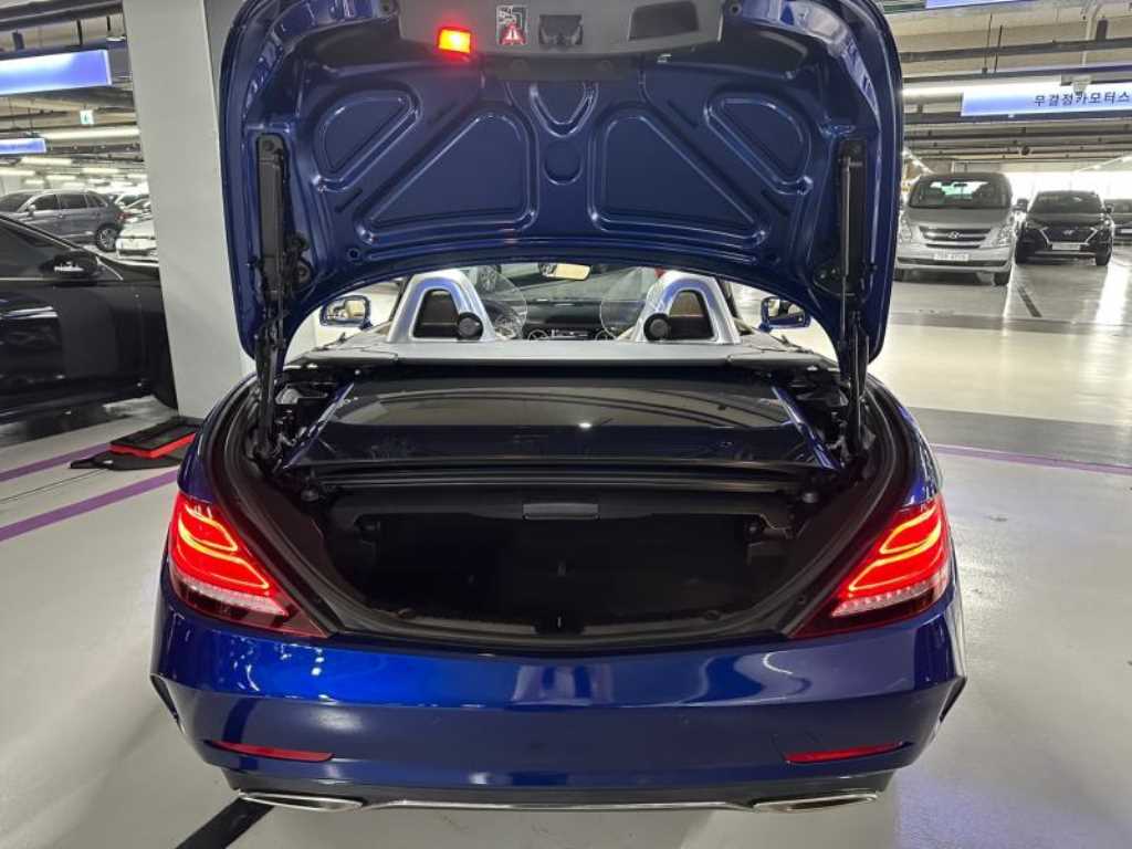Mercedes Benz SLC Class - Vista 2