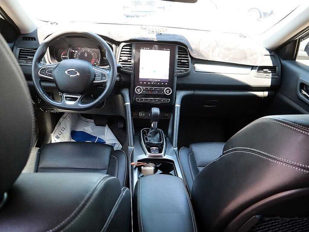 SAMSUNG QM6 - Vista 5