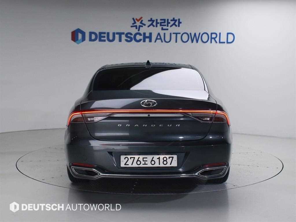 HYUNDAI Grandeur - Vista 4