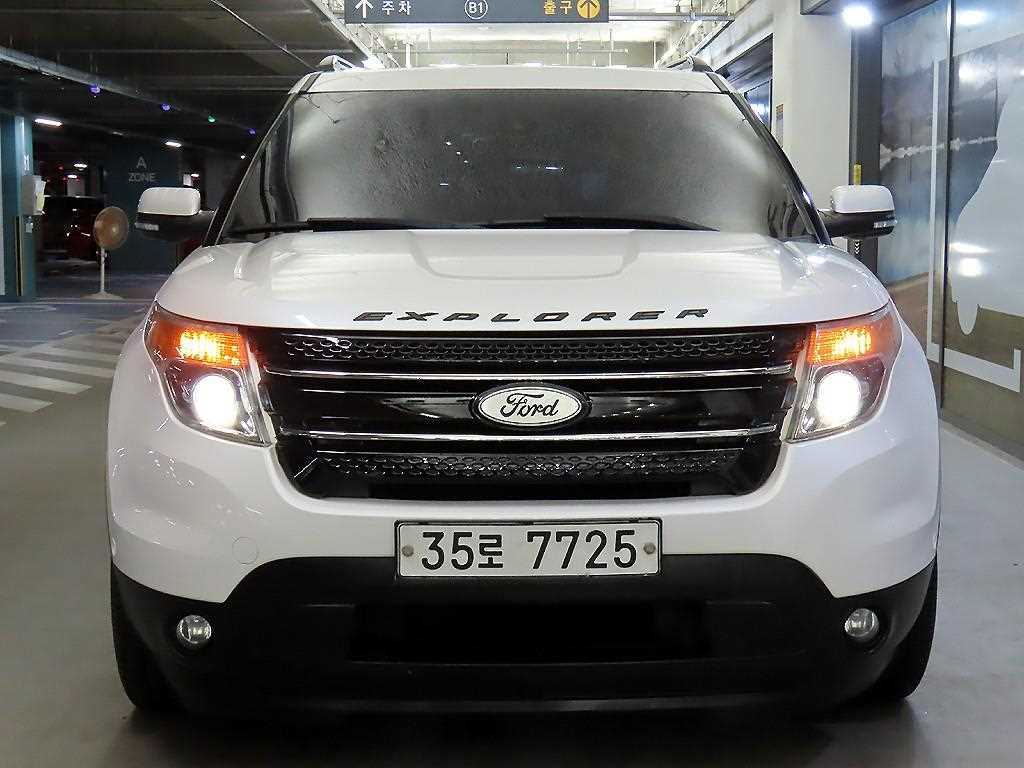 Ford Explorer - Vista 2