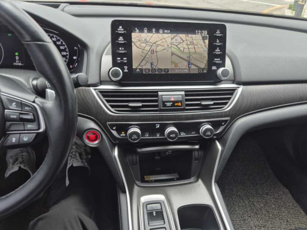 Honda Accord - Vista 12
