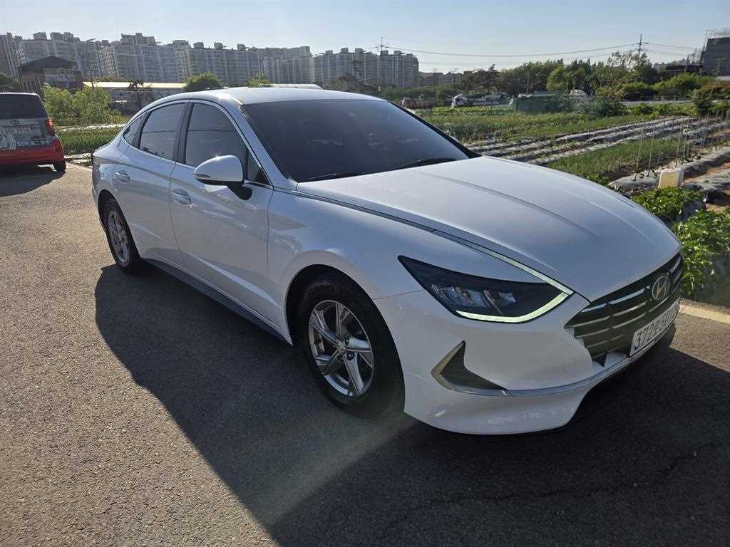 HYUNDAI Sonata - Vista 6