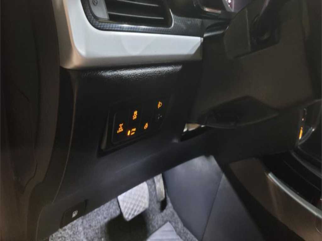 Ssangyong Korando - Vista 8