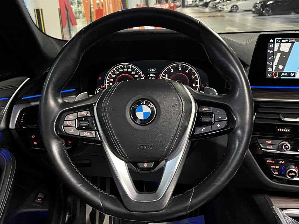 BMW 5 Series - Vista 11