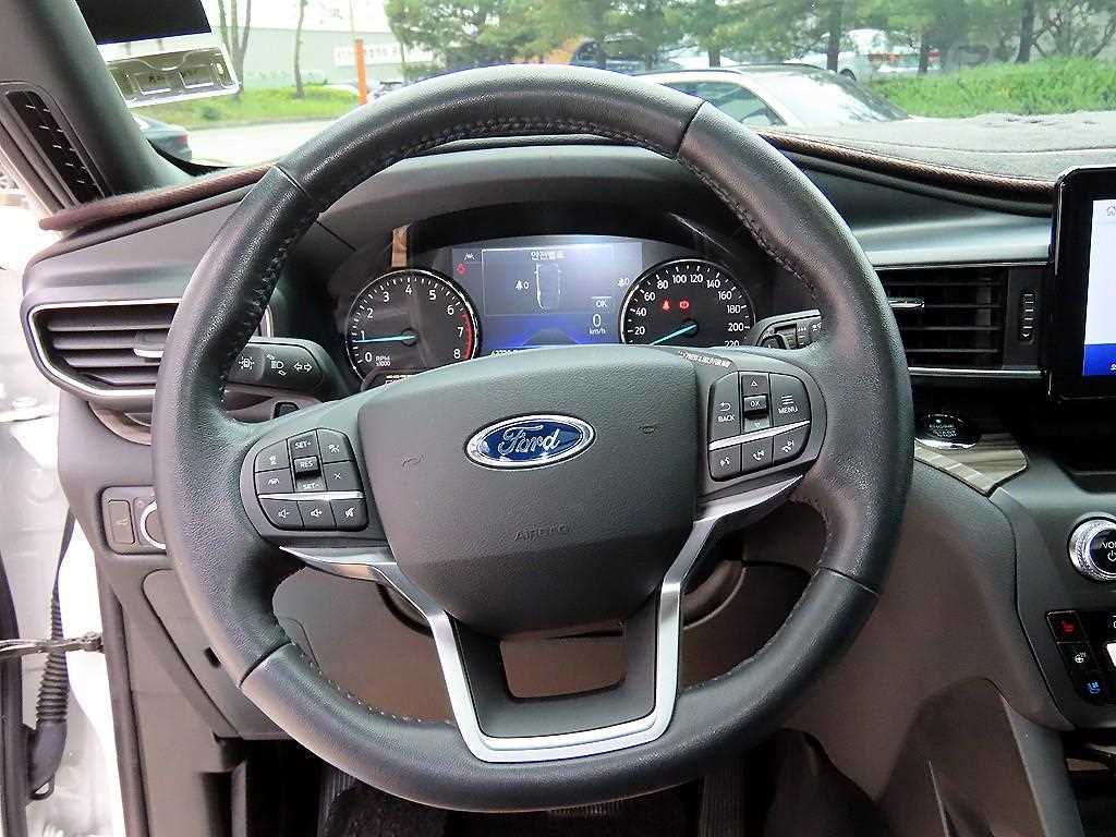 Ford Explorer - Vista 8