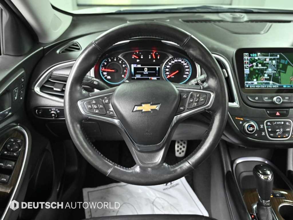 Chevrolet Malibu 2017 Blanco - Importación desde Corea - HF Imports Iquique - Foto 13