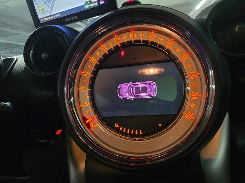 Mini Countryman - Vista 9