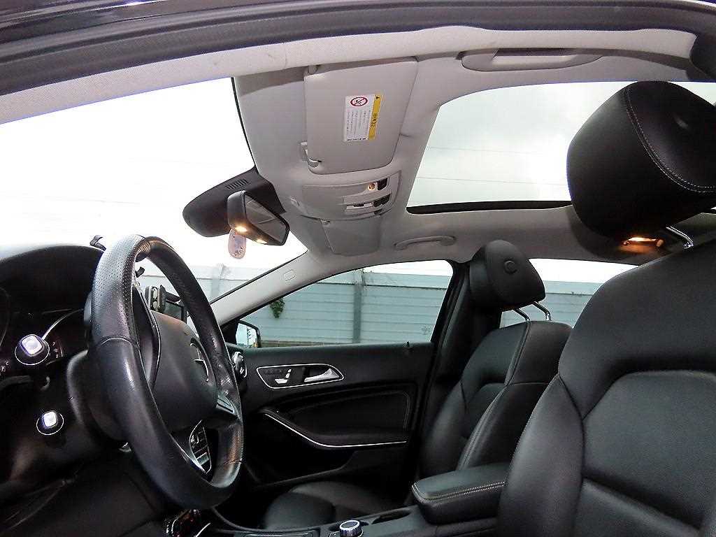 Mercedes Benz GLA Class 2019 Negro - Importación desde Corea - HF Imports Iquique - Foto 17
